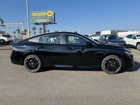 New 2026 Nissan Sentra SR w/ SR Premium Package image 7