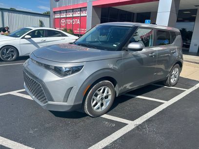 Used 2024 Kia Soul LX w/ Option Group 015