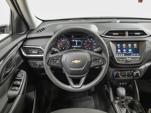 Used 2023 Chevrolet TrailBlazer LT image 17