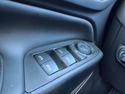 Used 2024 Chevrolet Equinox LT image 19