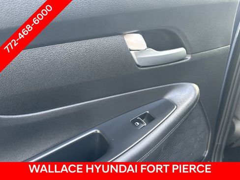 Used 2021 Hyundai Santa Fe SEL w/ Convenience Package FWD image 16