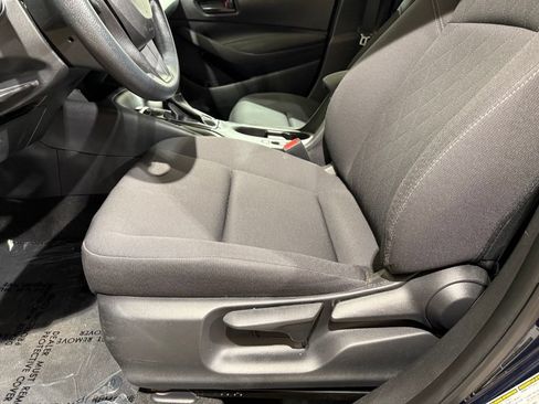 Used 2024 Toyota Corolla LE FWD image 13