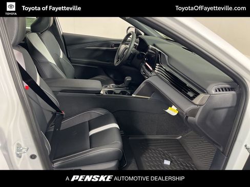 Used 2026 Toyota Camry SE image 6