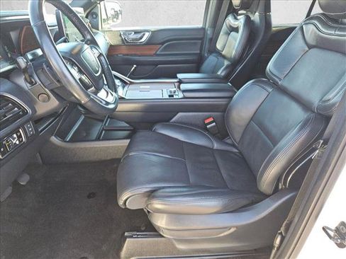 Used 2024 Lincoln Navigator Reserve w/ Monochromatic Package image 16