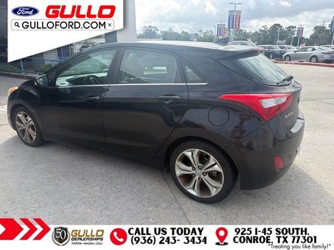 Used 2013 Hyundai Elantra GT w/ Tech Pkg FWD image 4