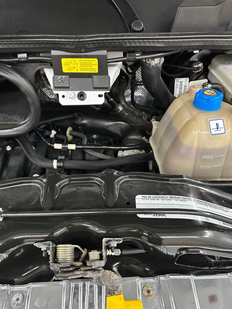 Used 2025 RAM ProMaster 2500 w/ U-Haul Equipment Group FWD image 7