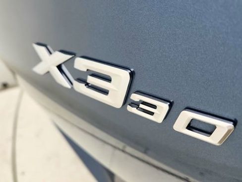 Used 2025 BMW X3 xDrive30i w/ Premium Package image 17