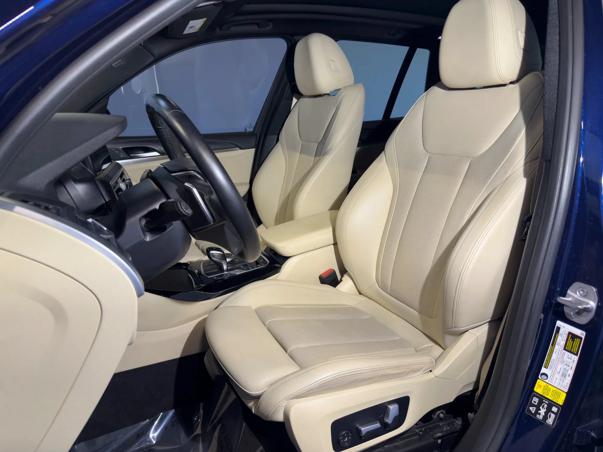 Used 2022 BMW X3 xDrive30i w/ Convenience Package AWD/4WD image 9