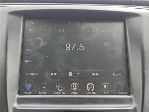 Used 2015 Chrysler 200 Limited w/ Convenience Group image 12