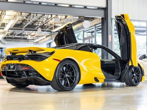 Used 2021 McLaren 720S Performance RWD image 6