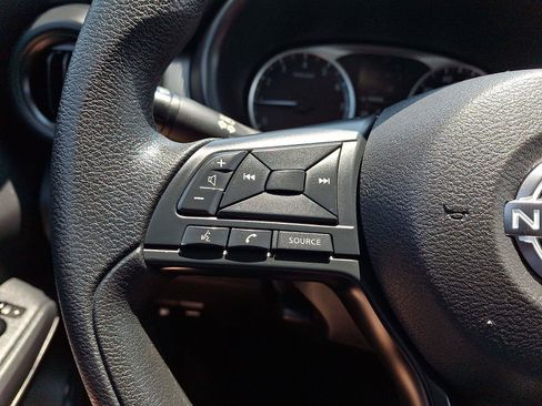 Used 2025 Nissan Kicks Play S FWD image 21