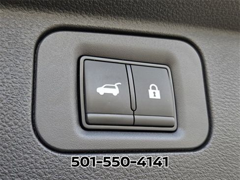Used 2025 Nissan Armada Platinum image 19