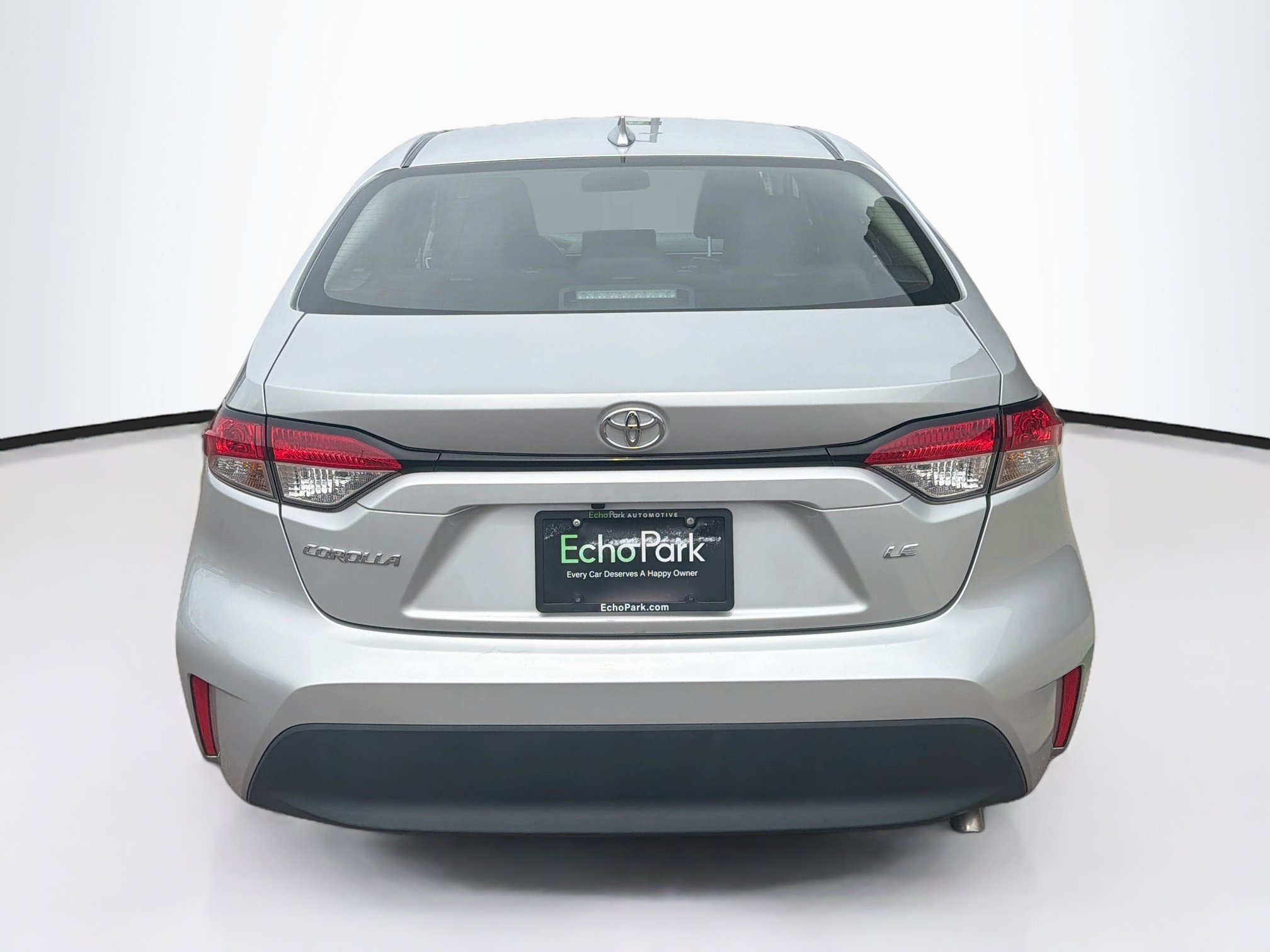 Used 2026 Toyota Corolla LE FWD image 7
