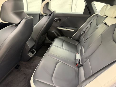 Used 2025 Kia K4 GT-Line w/ GT-Line Premium Package FWD image 14