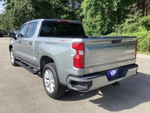 Used 2023 Chevrolet Silverado 1500 Custom AWD/4WD image 9