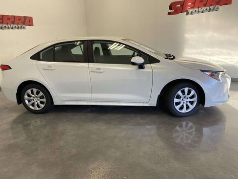 Used 2026 Toyota Corolla LE image 2