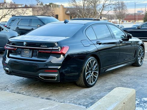 Used 2020 BMW 750i xDrive w/ Executive Package AWD/4WD image 6