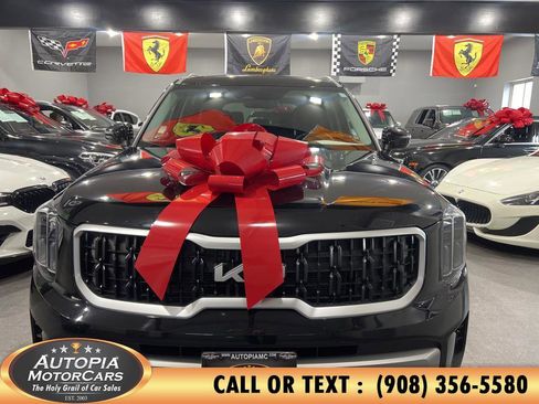 Used 2023 Kia Telluride EX image 10