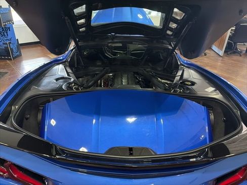 Used 2023 Chevrolet Corvette Stingray Coupe w/ Z51 Performance Package image 10