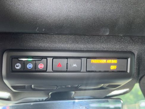 Used 2025 Chevrolet Corvette Z06 RWD image 19