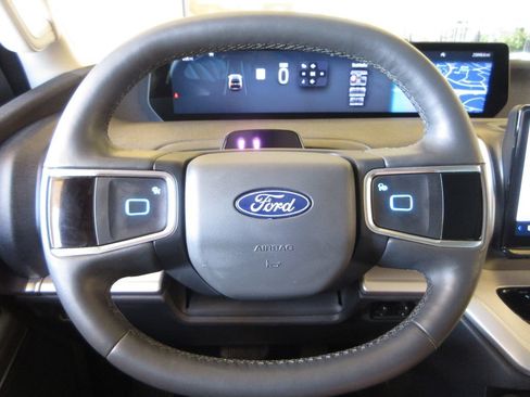 Certified 2025 Ford Expedition Max Active RWD image 15