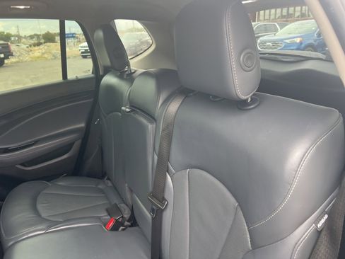 Used 2020 Buick Envision Essence image 9