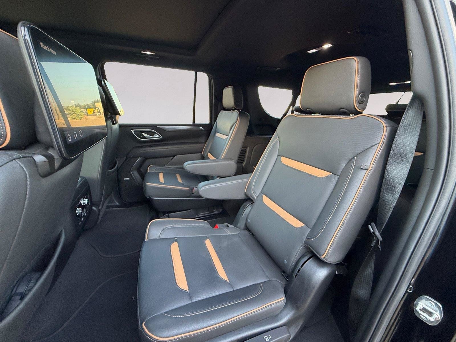 Used 2024 GMC Yukon XL AT4 AWD/4WD image 13
