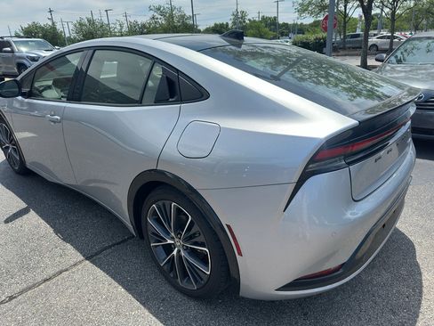 Certified 2024 Toyota Prius XLE FWD image 4