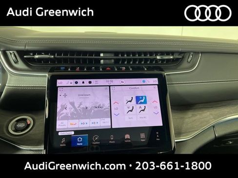 Used 2024 Jeep Grand Cherokee Overland w/ Trailer Tow Package AWD/4WD image 28