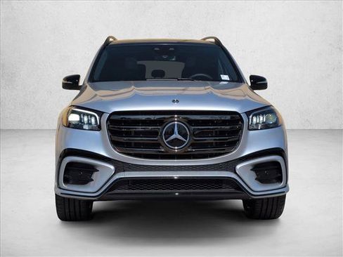 New 2026 Mercedes-Benz GLS 580 4MATIC image 6