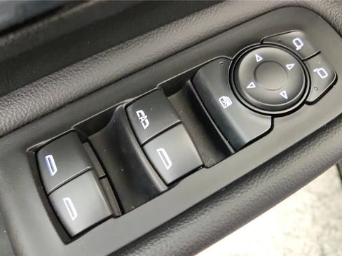 Used 2023 GMC Terrain SLE AWD/4WD image 32