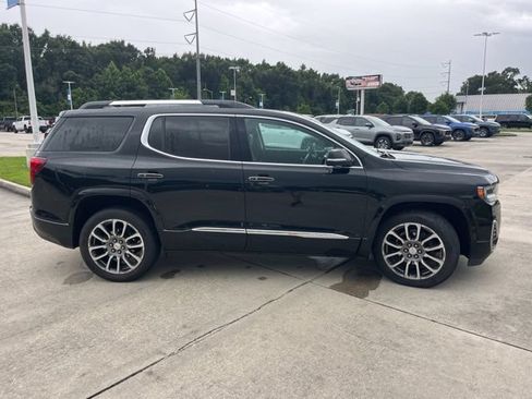 Used 2021 GMC Acadia Denali w/ Denali Ultimate Package AWD/4WD image 10
