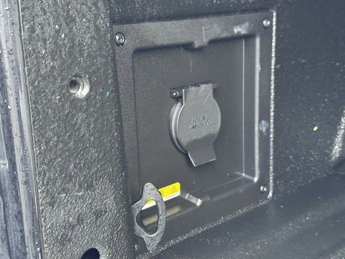 Used 2022 Ford F150 XLT w/ Equipment Group 302A High image 41