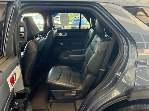 Used 2021 Ford Explorer ST w/ Equipment Group 401A AWD/4WD image 13