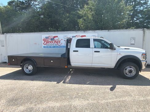 New 2026 RAM 4500 Tradesman w/ Chrome Appearance Group AWD/4WD image 23