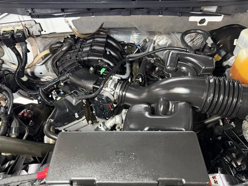 Used 2014 Ford F150 XLT w/ Equipment Group 301A Mid RWD image 8