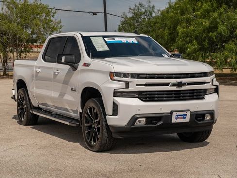 Used 2021 Chevrolet Silverado 1500 RST w/ Texas Edition Plus AWD/4WD image 2