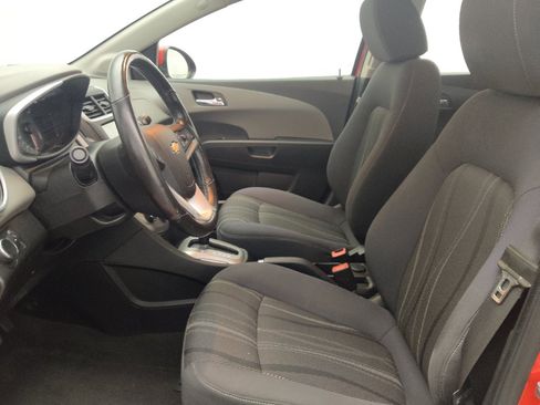 Used 2017 Chevrolet Sonic LT w/ Convenience Package FWD image 17