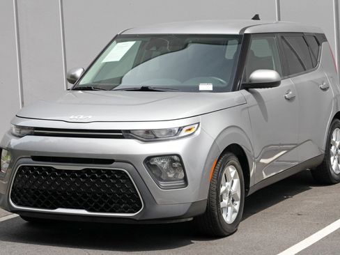 Used 2022 Kia Soul LX w/ Technology Package FWD image 39