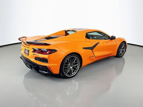 Used 2024 Chevrolet Corvette Z06 image 8