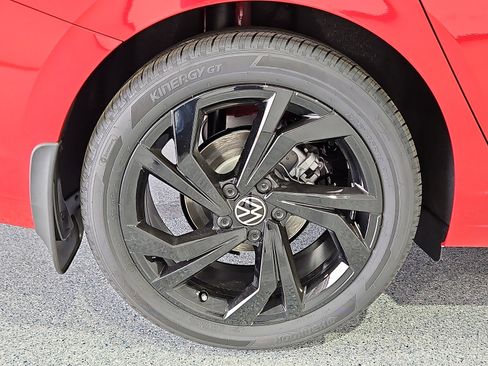 New 2026 Volkswagen Jetta SE image 5