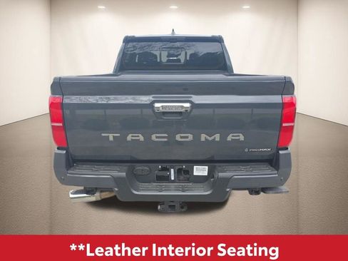 Used 2024 Toyota Tacoma Limited AWD/4WD image 5
