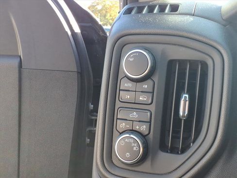 Used 2021 Chevrolet Silverado 1500 Custom image 30