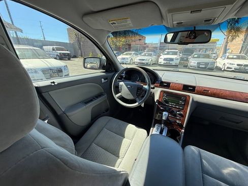 Used 2007 Ford Five Hundred SEL image 13