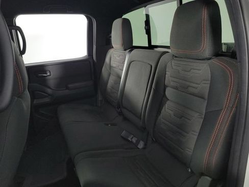 Used 2023 Nissan Frontier PRO-4X w/ Pro Convenience Package AWD/4WD image 18