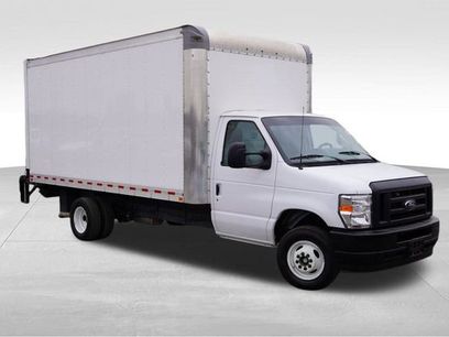 Used 2024 Ford E-450 and Econoline 450 Super Duty w/ Power Windows & Locks Group
