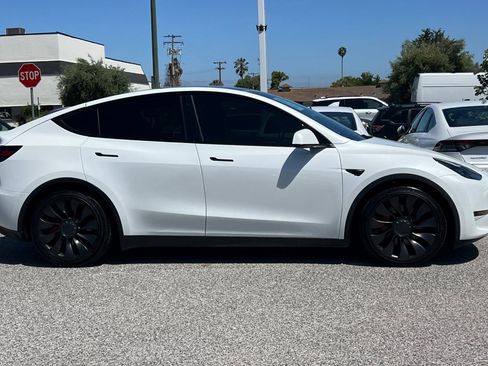 Used 2022 Tesla Model Y Performance AWD/4WD image 7