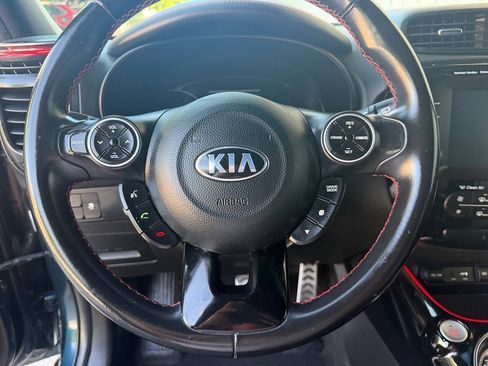 Used 2018 Kia Soul + FWD image 23