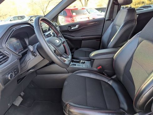 Used 2025 Ford Escape ST-Line image 24