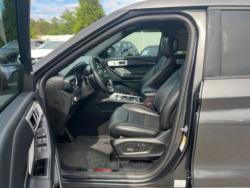 Used 2020 Ford Explorer ST w/ Premium Technology Package AWD/4WD image 27